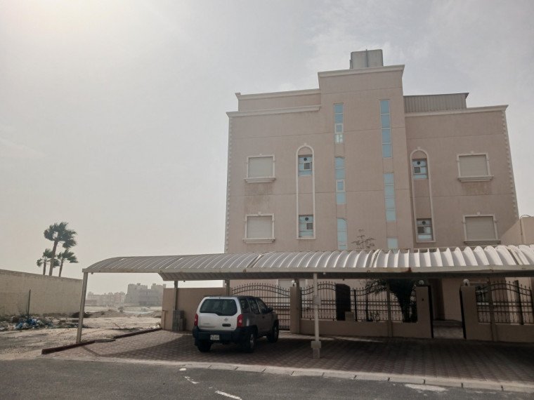 شاليه للايجار في صباح الاحمد البحرية - الخيران