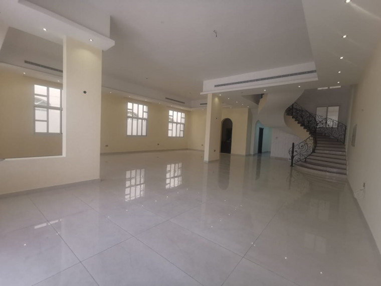 فيلا للإيجار في جنوب الشامخه - ابوظبي