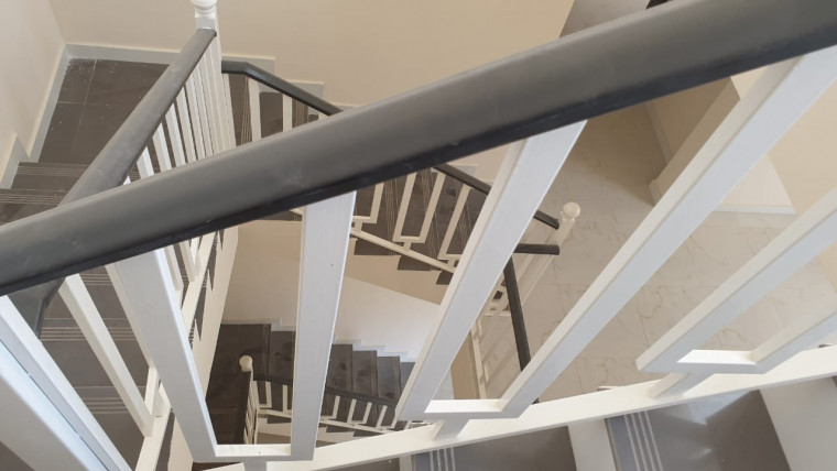 فيلا للايجار في العامرات