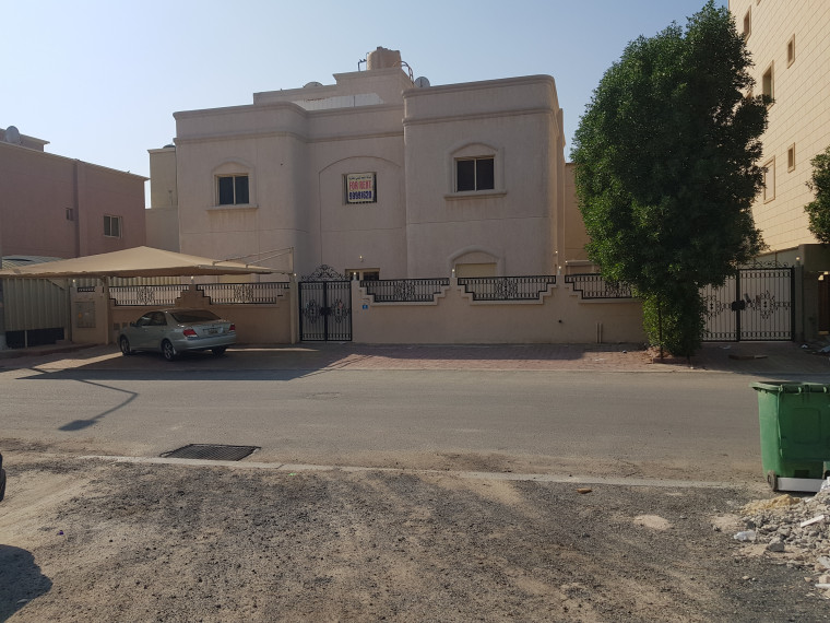 شقة للبيع في ميدان حولي