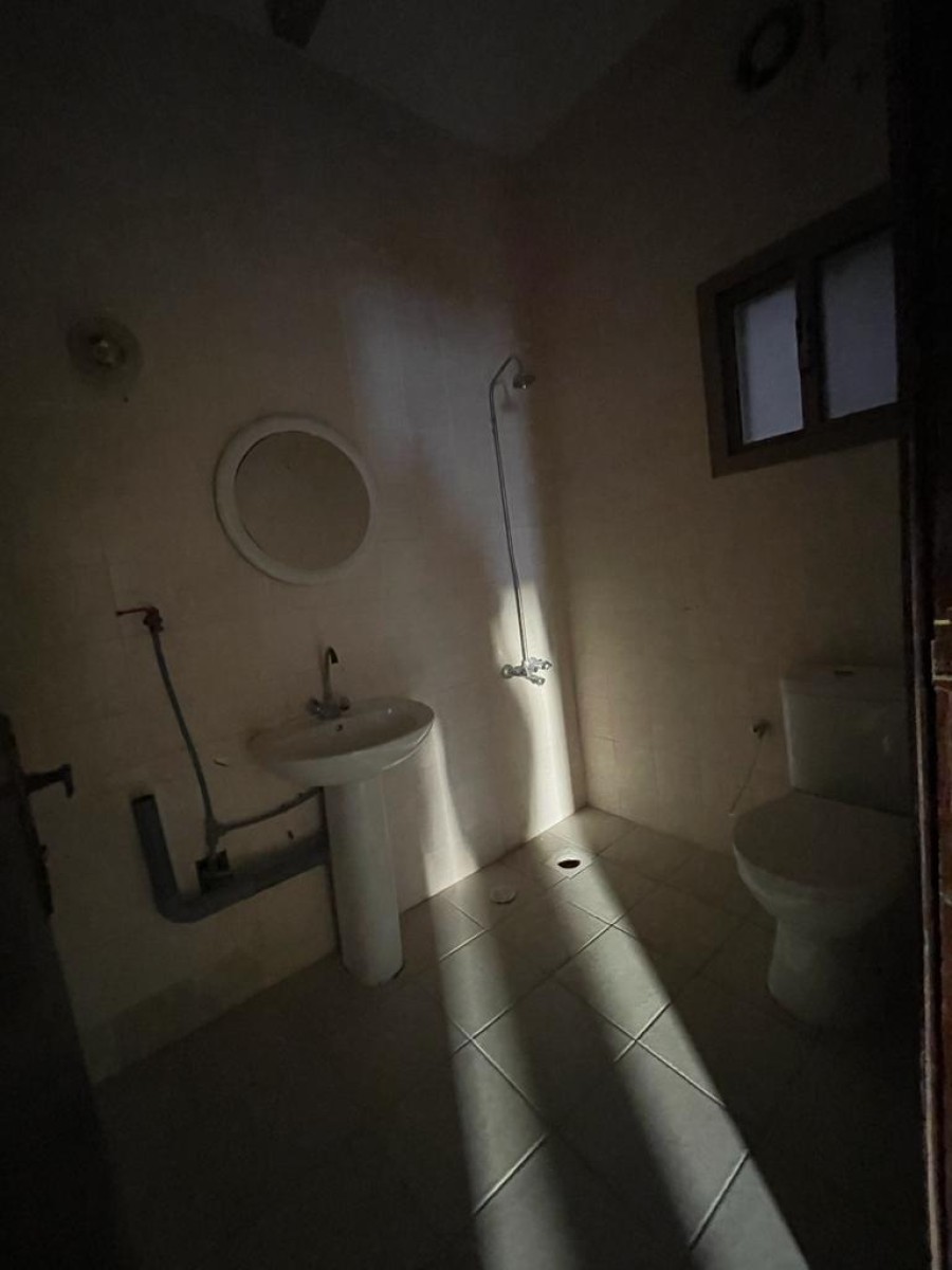 للإيجار شقة في الرفاع الشرقي