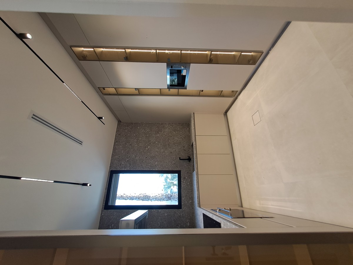 للايجار دور فخم جدا في الدسمه