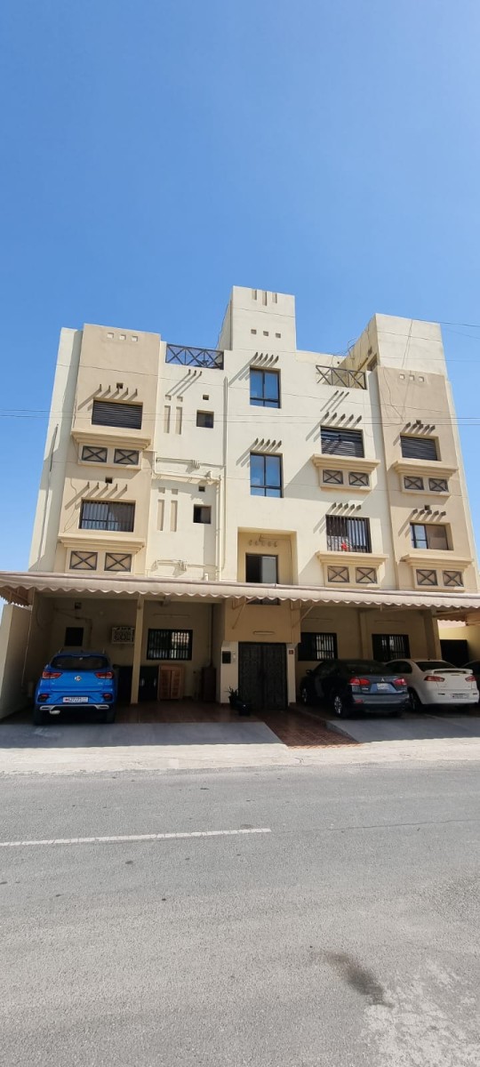 للإيجار شقة في البديعقريبة من البحر تتكون من غرفتين وحمامين وصالةومطبخ ومصعد وموقفالمطلوب 160 دينار 39993932 عبدالفتاح حسن مسار المستقبل للعقارات مطلوب جميع العقارات من المالك مباشرة. https://instagram.com/masar.bh?igshid=YmMyMTA2M2Y=