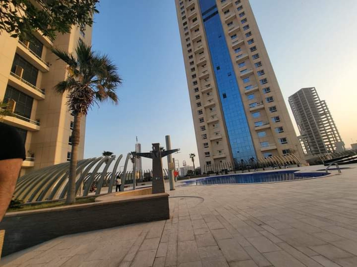 شقه للايجار شامل الخدمات في المنامه ابراج الولو