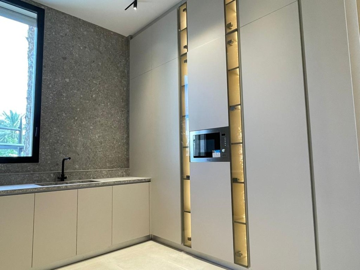 للايجار دور ارضي ملكي في الدسمه