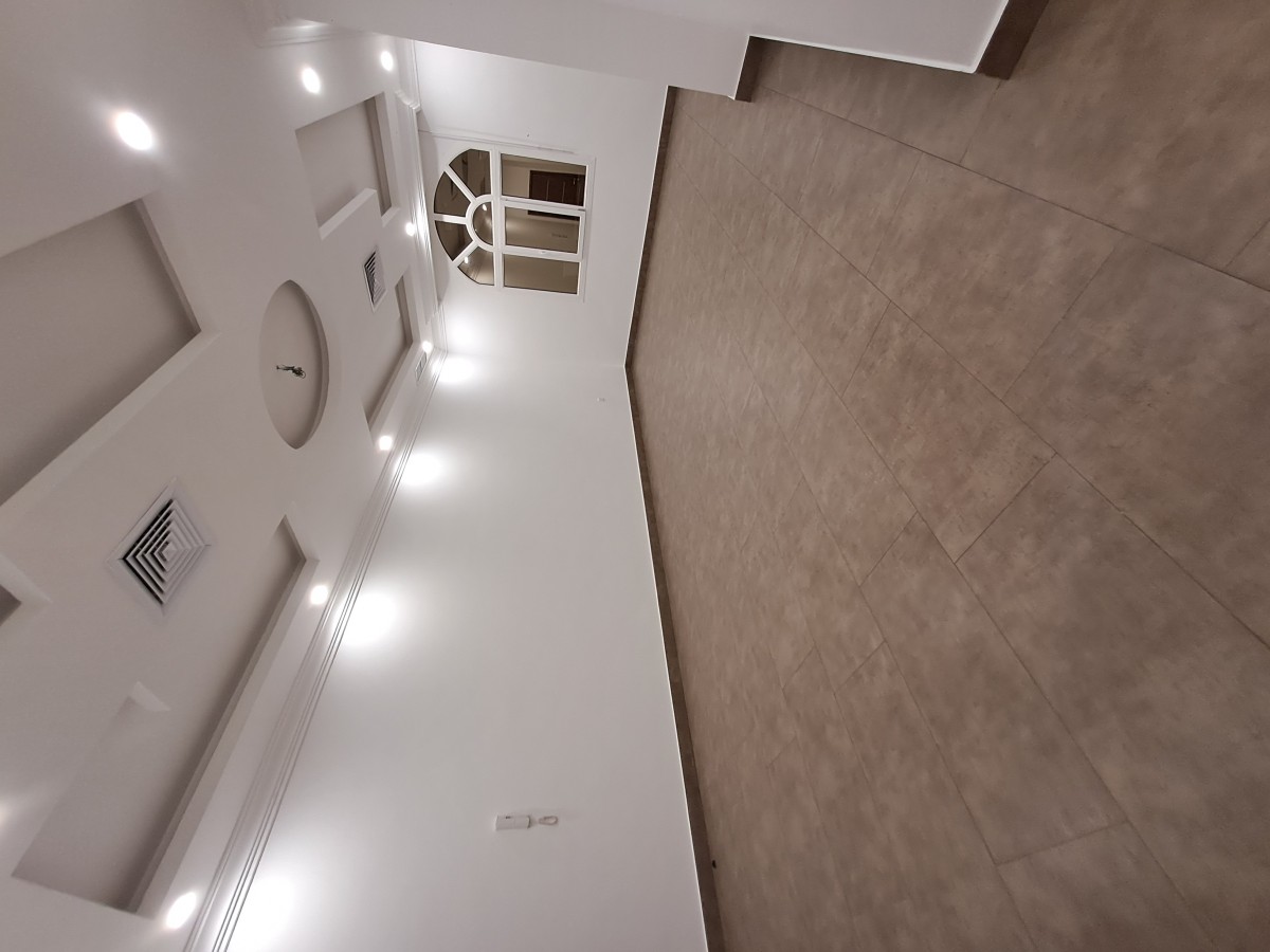 للايجار شقة في الصديق دور ثاني