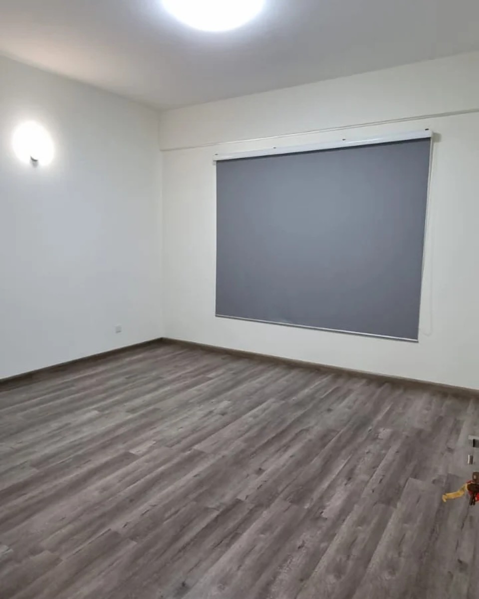 للإيجار شقة كبيرة وراقية في جبلة حبشيتتكون من 4 غرف و 4 حماماتوصالة ومطبخ نصف فرشومصعد وموقفالمطلوب 400 دينار .39993932 عبدالفتاح حسن مسار المستقبل للعقارات مطلوب جميع العقارات من المالك مباشرة. https://instagram.com/masar.bh?igshid=MGU3ZTQzNzY=