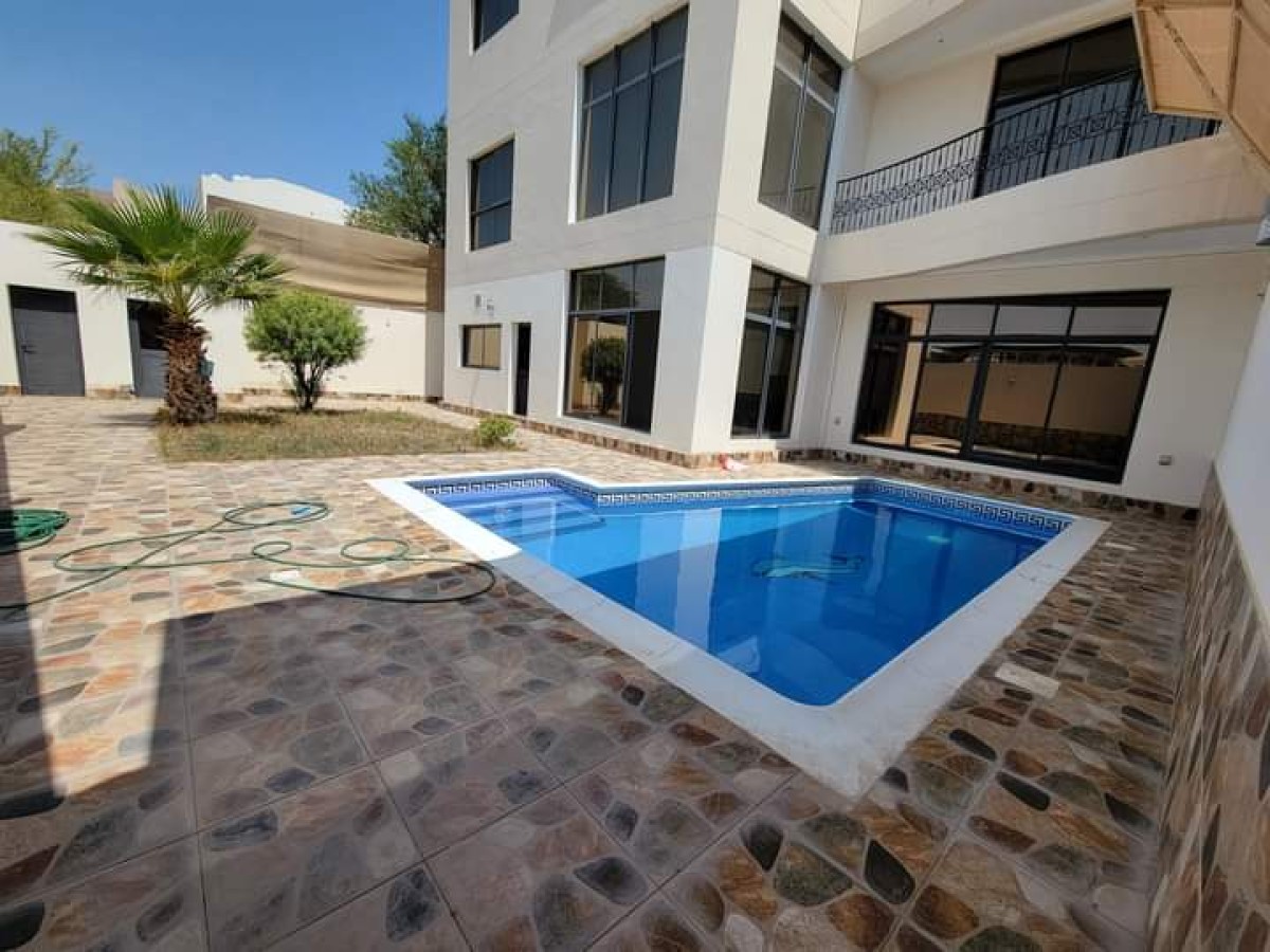 فيلا للايجار نص مفروش شامل الكهرباء مع مسبح خاص في جنوسان