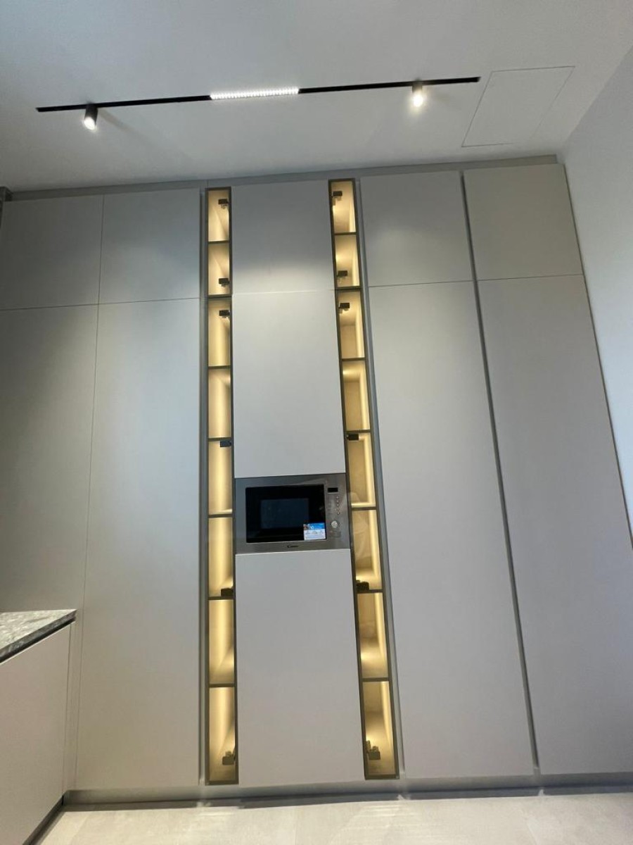 للايجار دور فخم جدا في الدسمه