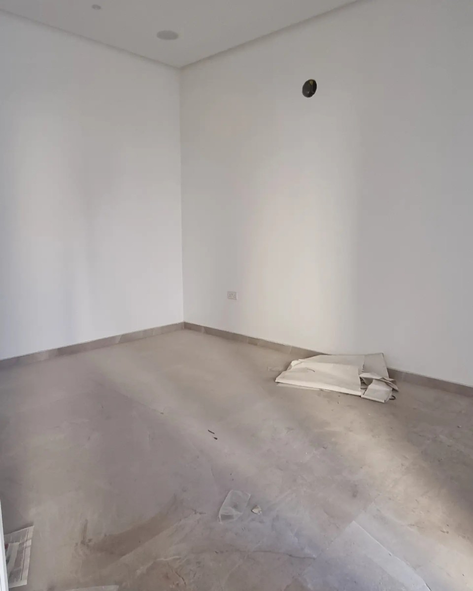 للبيع فيلا في بني جمرةمخطط غرناطة تتكون من 4 غرف ماستر5 حمامات وصالة ومطبخوكراج الى سيارتينالمساحة 170.8 مترمربعالمطلوب 122 ألف دينار 39993932 عبدالفتاح حسن مسار المستقبل للعقارات مطلوب جميع العقارات من المالك مباشرة. @masar.bh@masar.bh